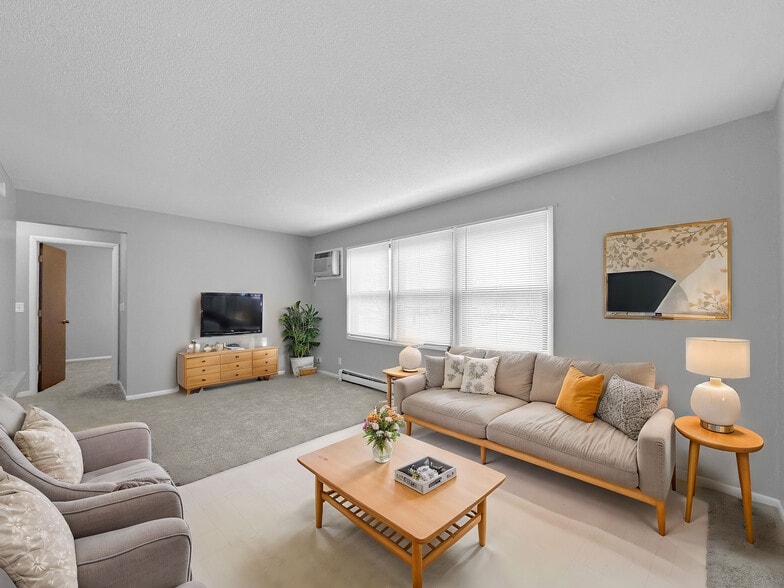 Living Room - Trilein Village Apartments