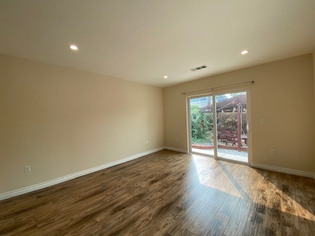 Building Photo - 6657 Enfield Ave