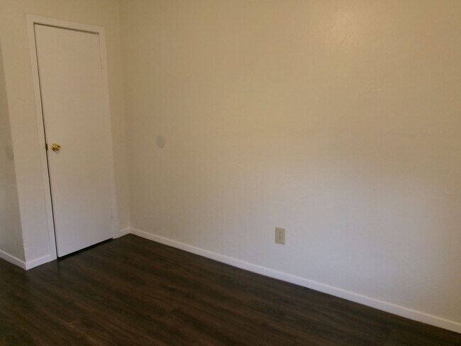 Building Photo - 1116 NW 52nd Cir