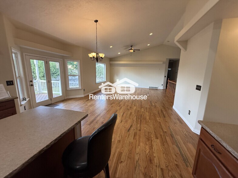 Building Photo - 1156 W 25 S