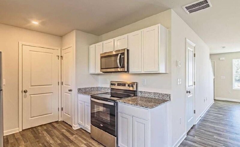 Building Photo - 209 Topaz Ln
