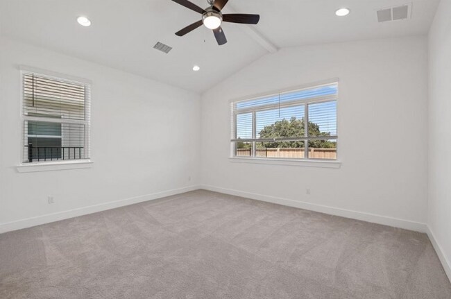 Building Photo - 3813 Mesquite Vly Rd