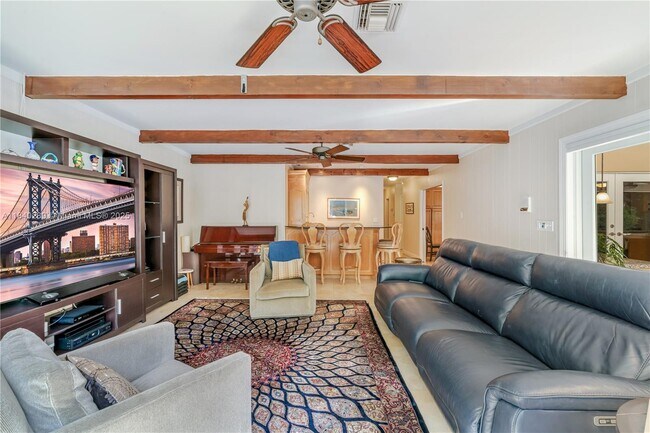 Building Photo - 5870 SW 96th St