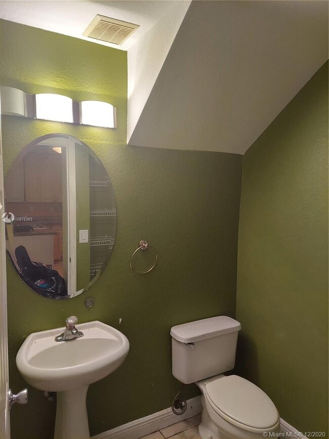 Building Photo - 7991 NW 44th Ct