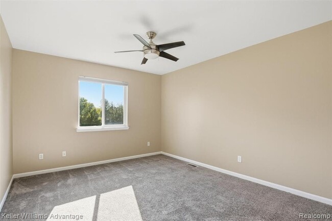 Building Photo - 1625 Emerald Pines Dr
