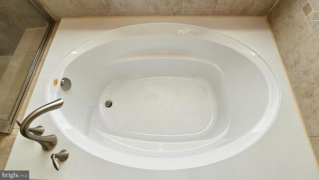 Building Photo - 11257 Yellowstone Ct