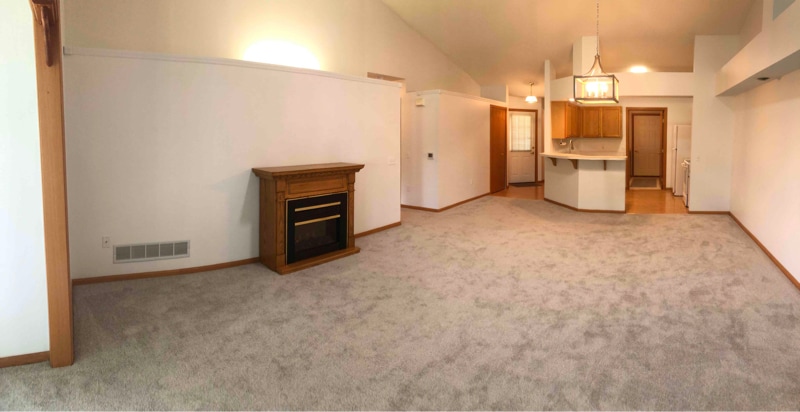 Building Photo - 9427 Prairieview Trail N