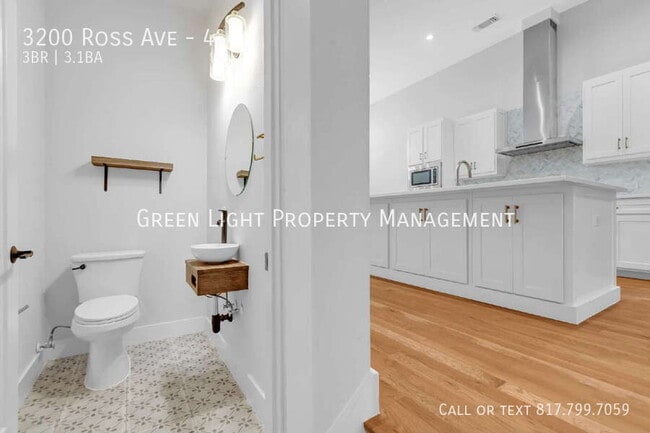 Building Photo - 3200 Ross Ave