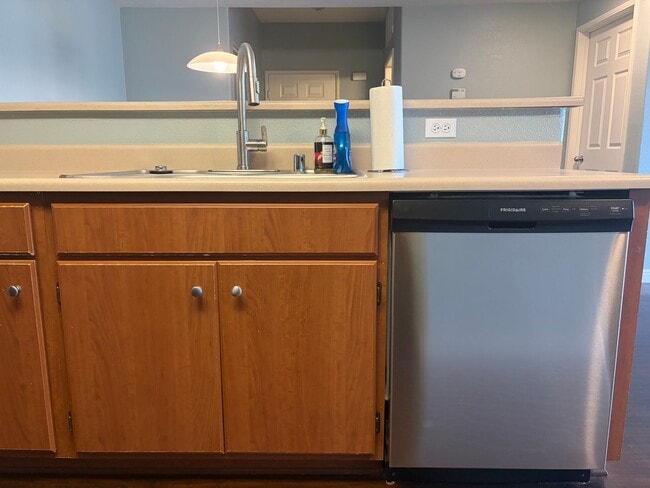 Building Photo - 44740 Adam Ln