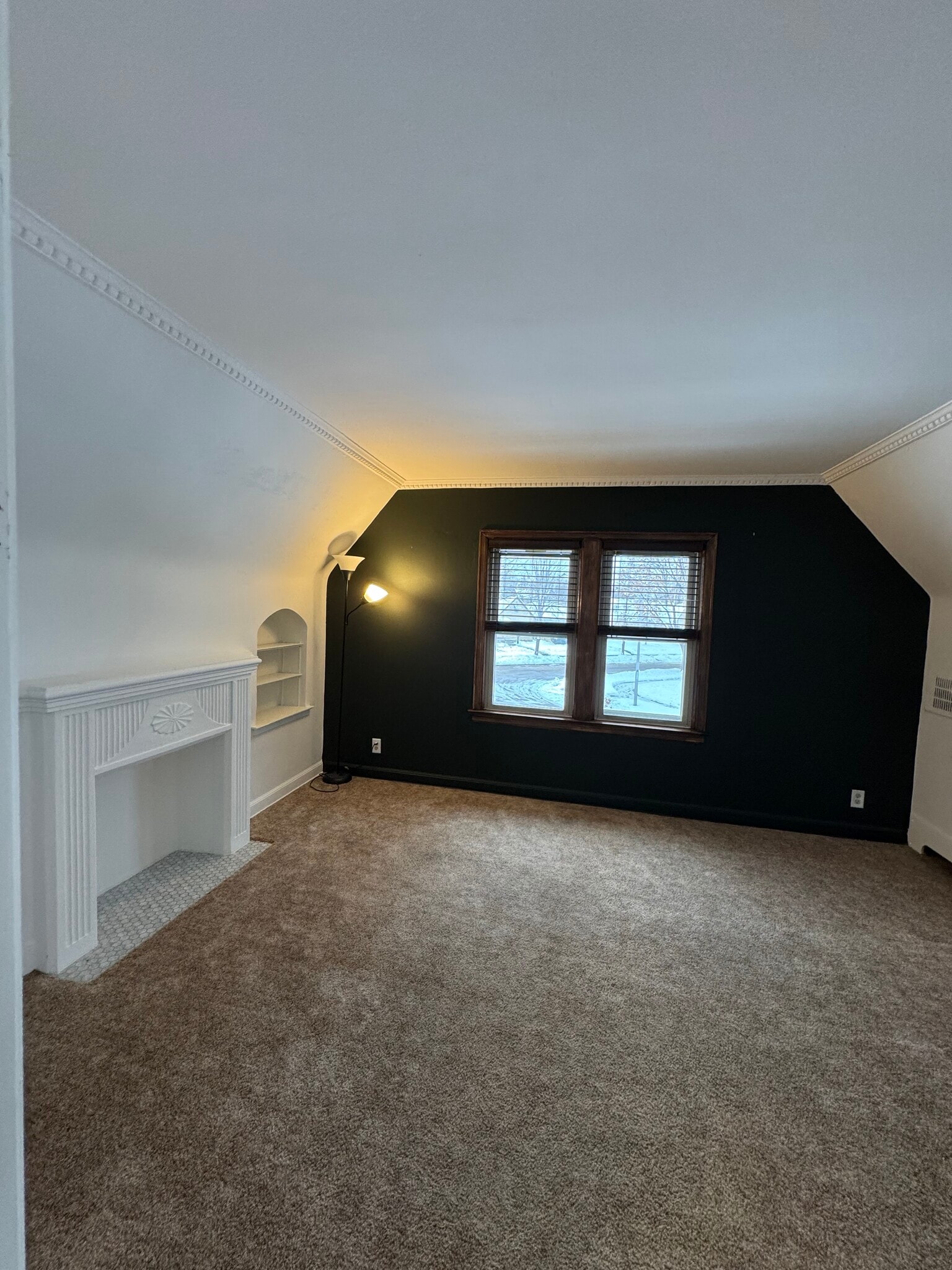 Building Photo - 5733 W Fillmore Dr