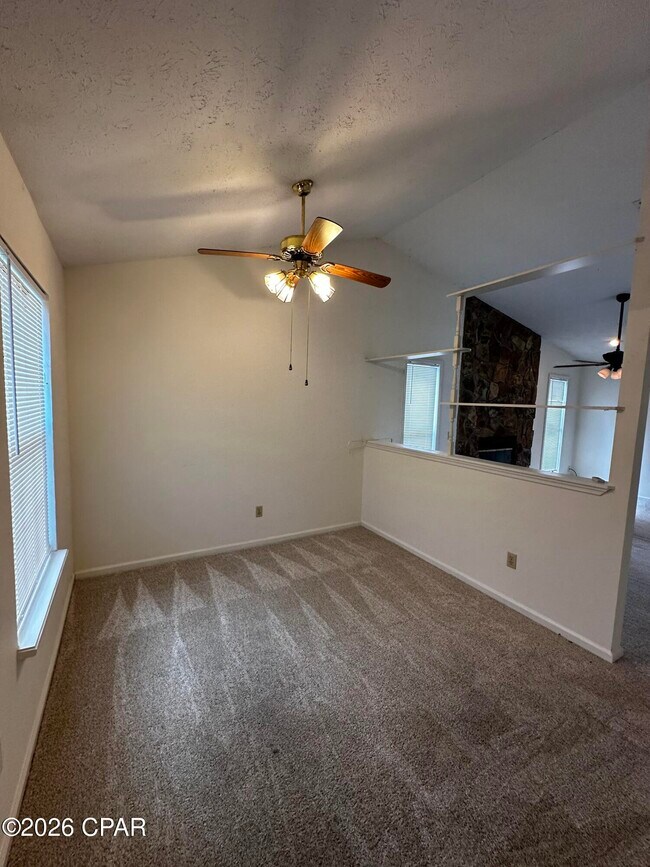 Building Photo - 126 Kristine Blvd