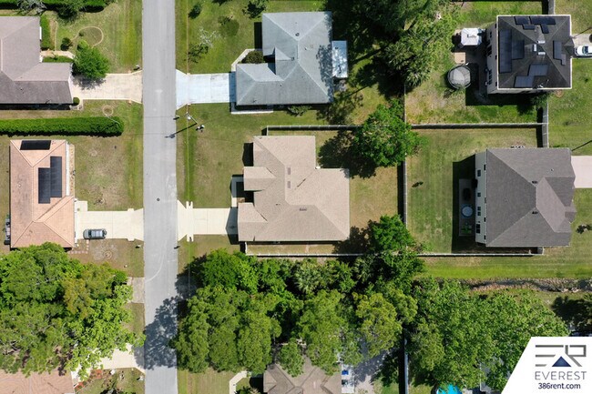 Building Photo - 45 Bruning Ln