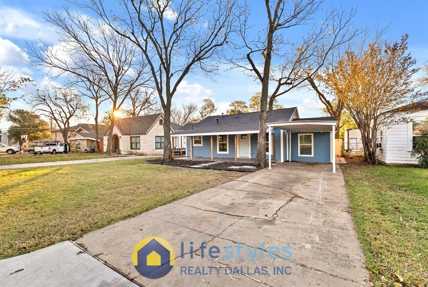 Building Photo - 717 Bonham St