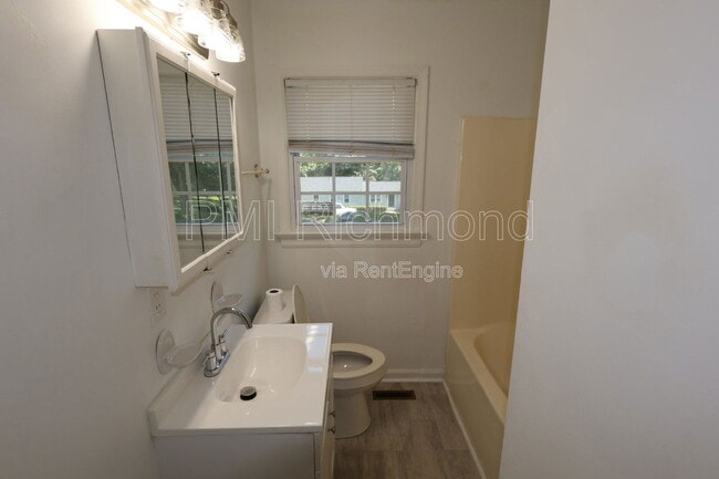 Building Photo - 2728 Grantwood Rd