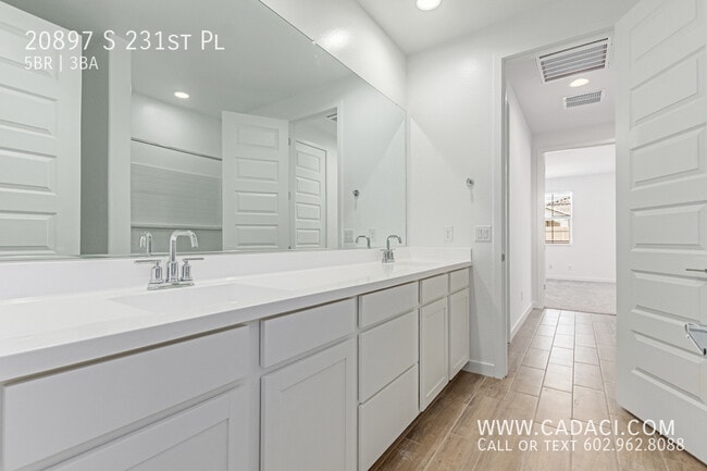 Building Photo - 20897 S 231st Pl.