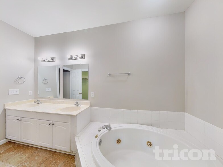 Building Photo - 924 Barnford Mill Rd