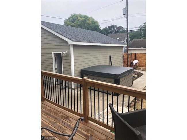 Building Photo - 3221 42nd Ave S