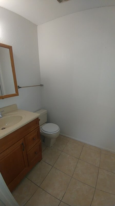 Building Photo - 2006 Continental Dr