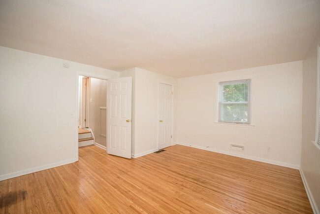 Building Photo - 350 Humboldt St