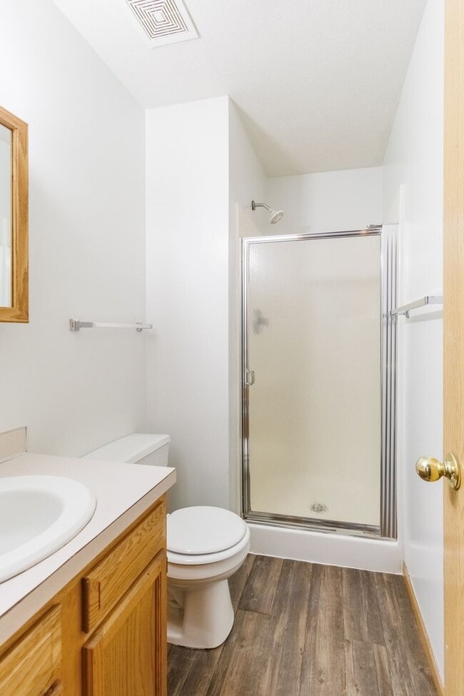 Building Photo - 520-522 Lamont