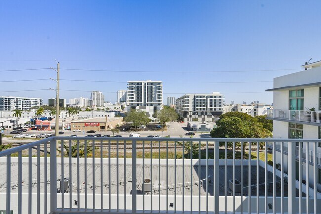 Building Photo - 2100 Van Buren St