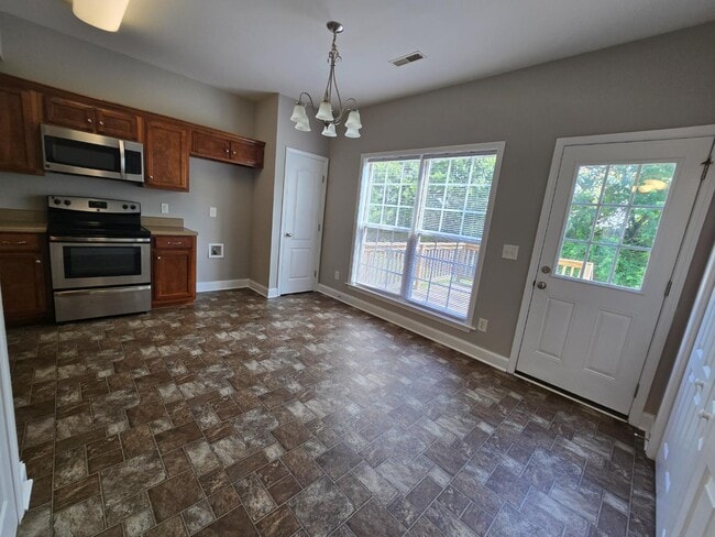 Building Photo - 719 Cobblestone Dr