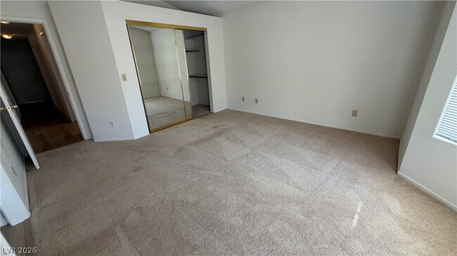 Building Photo - 1328 Maplegrove Cir