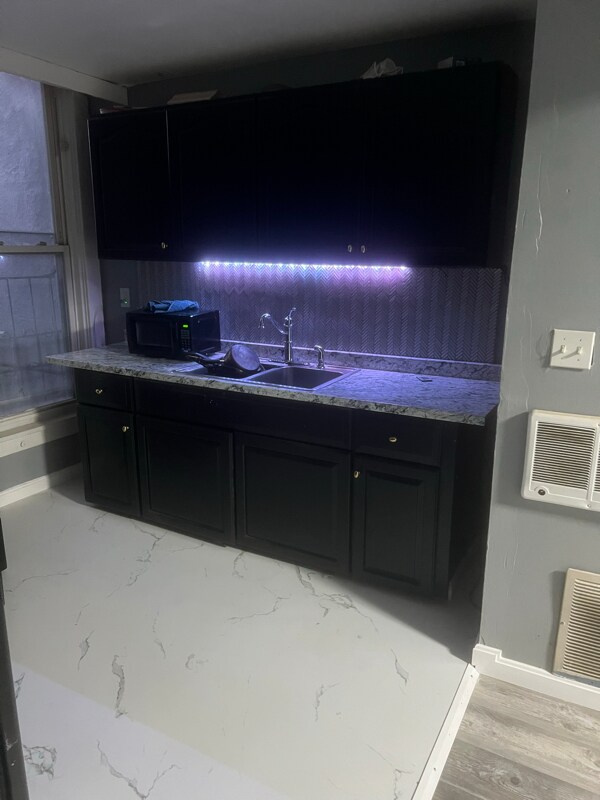 Building Photo - 2311 W Lexington St