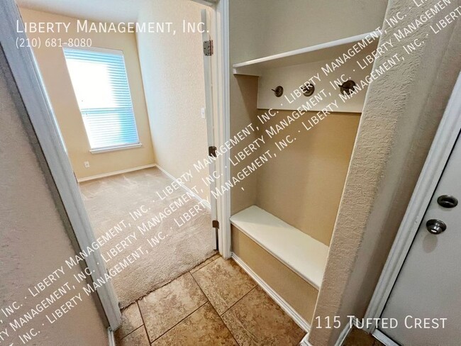 Building Photo - Single Story 3 Bed, 2 Bath with Study on C...