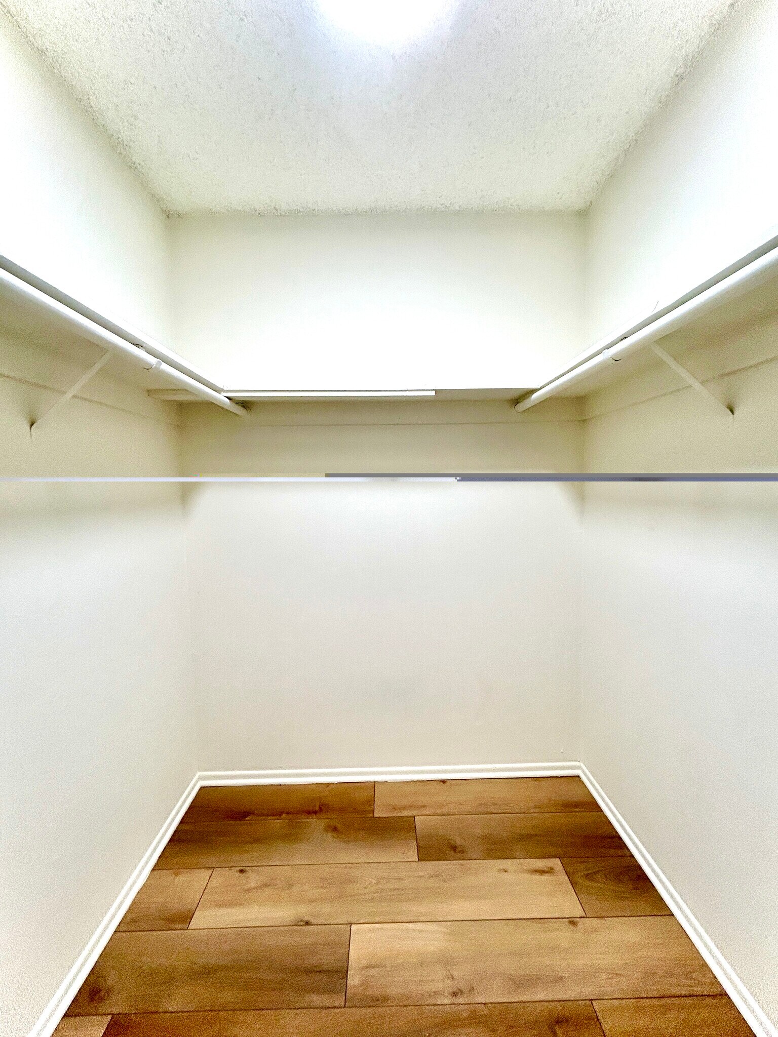 Building Photo - 14033 Burbank Blvd