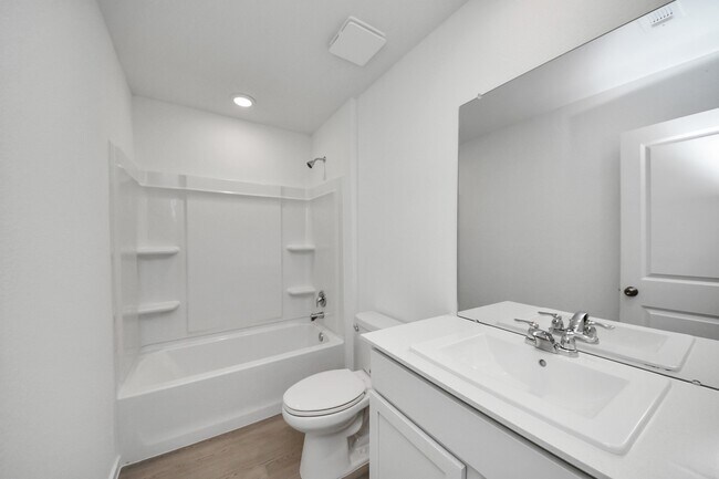 Building Photo - 27438 Sweetwater Bay Dr