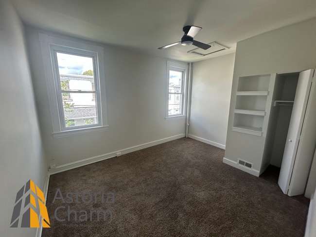 Building Photo - Stylishly Renovated 3 Bedroom Home