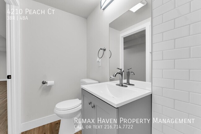Building Photo - 4210 Peach Ct