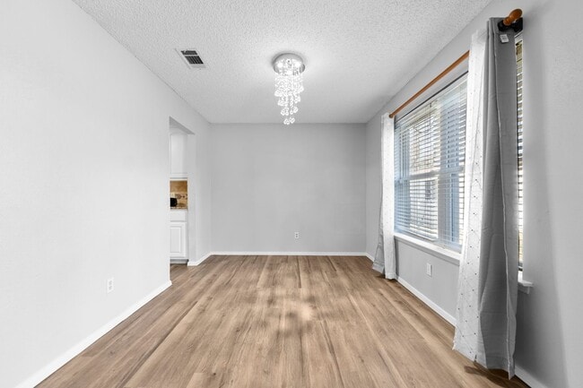 Building Photo - 5309 Lansingford Trail