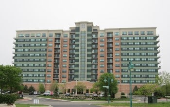 Building Photo - 6420 Double Eagle Dr