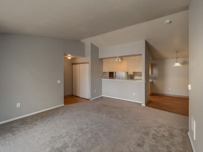 Building Photo - Life Just Got Better Come See For Yourself...