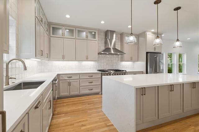 Building Photo - 6255 Belmont Ave