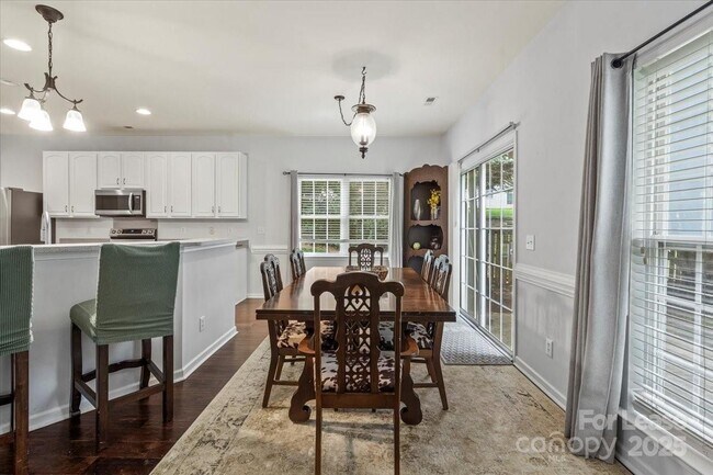 Building Photo - 9920 Eden Hall Ct