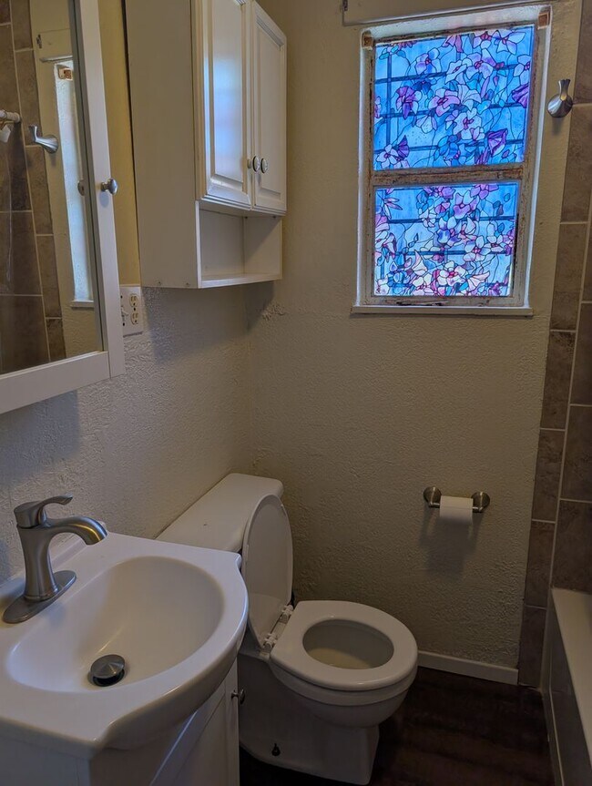 Building Photo - Fifth Ave/ Seventh St