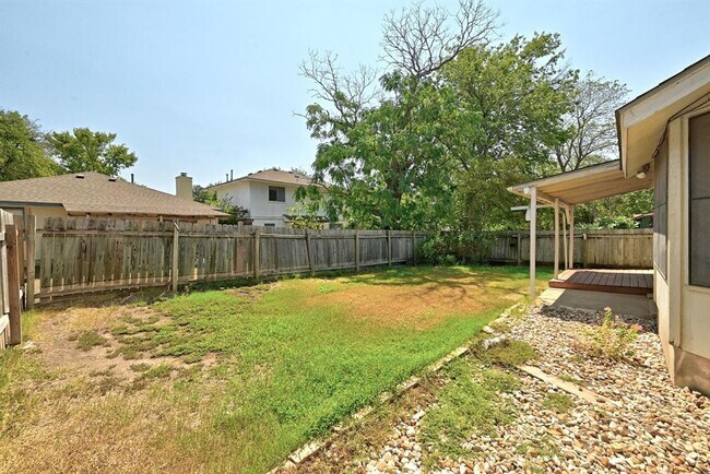 Building Photo - 8909 Romayne Ln