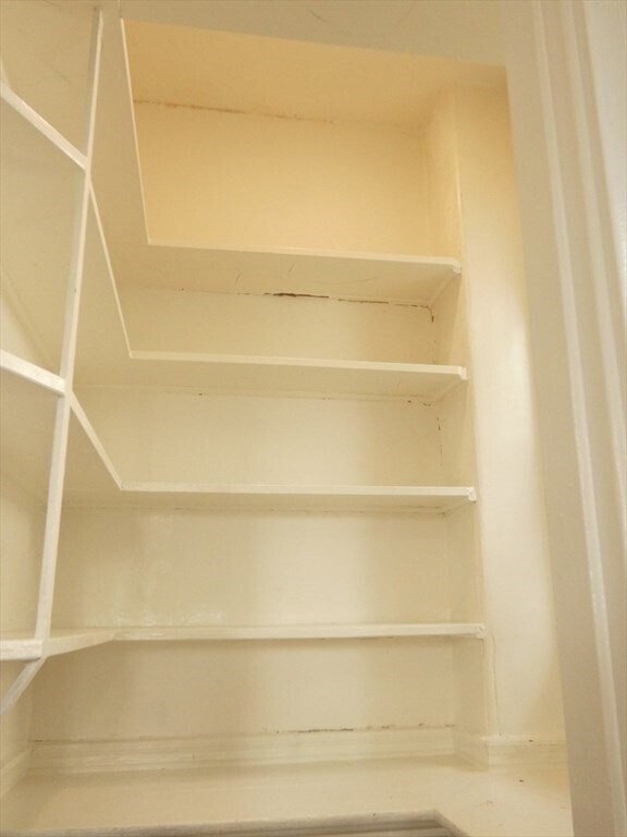 Building Photo - 77 St Andrew Rd