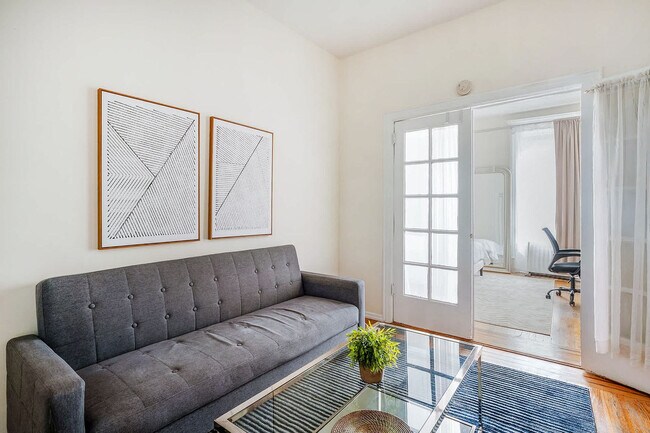 Building Photo - 223 E 14th St