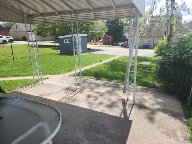 Building Photo - Great Location Conshy Apartment w/Central ...