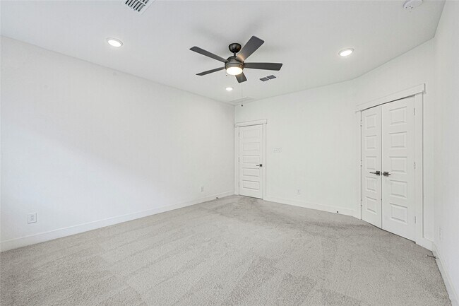 Building Photo - 1722 Leilani Dr