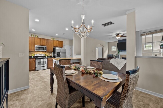 Building Photo - 431 Bald Cypress Ln