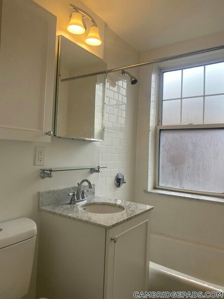 Building Photo - 20 Chauncy St