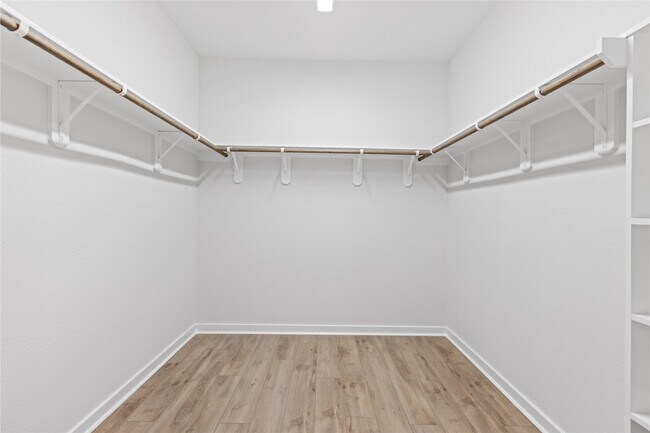 Building Photo - 8117 Danson Ln