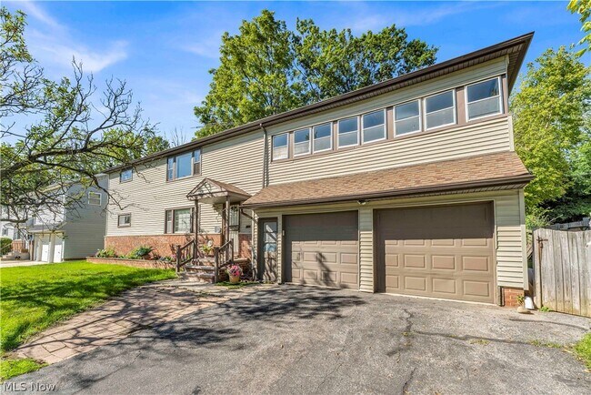 Building Photo - 77 Solon Rd