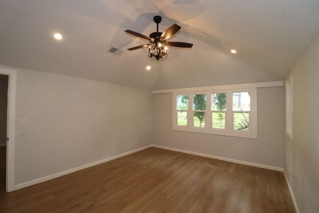 Building Photo - Gorgeous Home for Rent