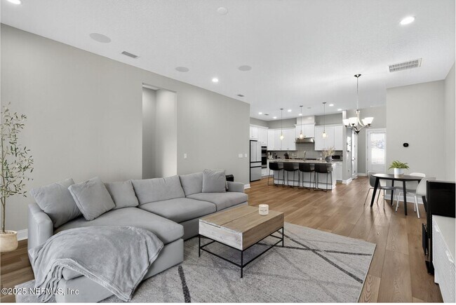 Building Photo - 179 Liberty Bell Rd